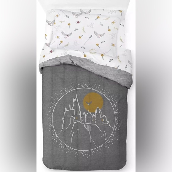 Harry Potter Hogwarts Twin Reversible Comforter - Comforter Only - Picture 4 of 4